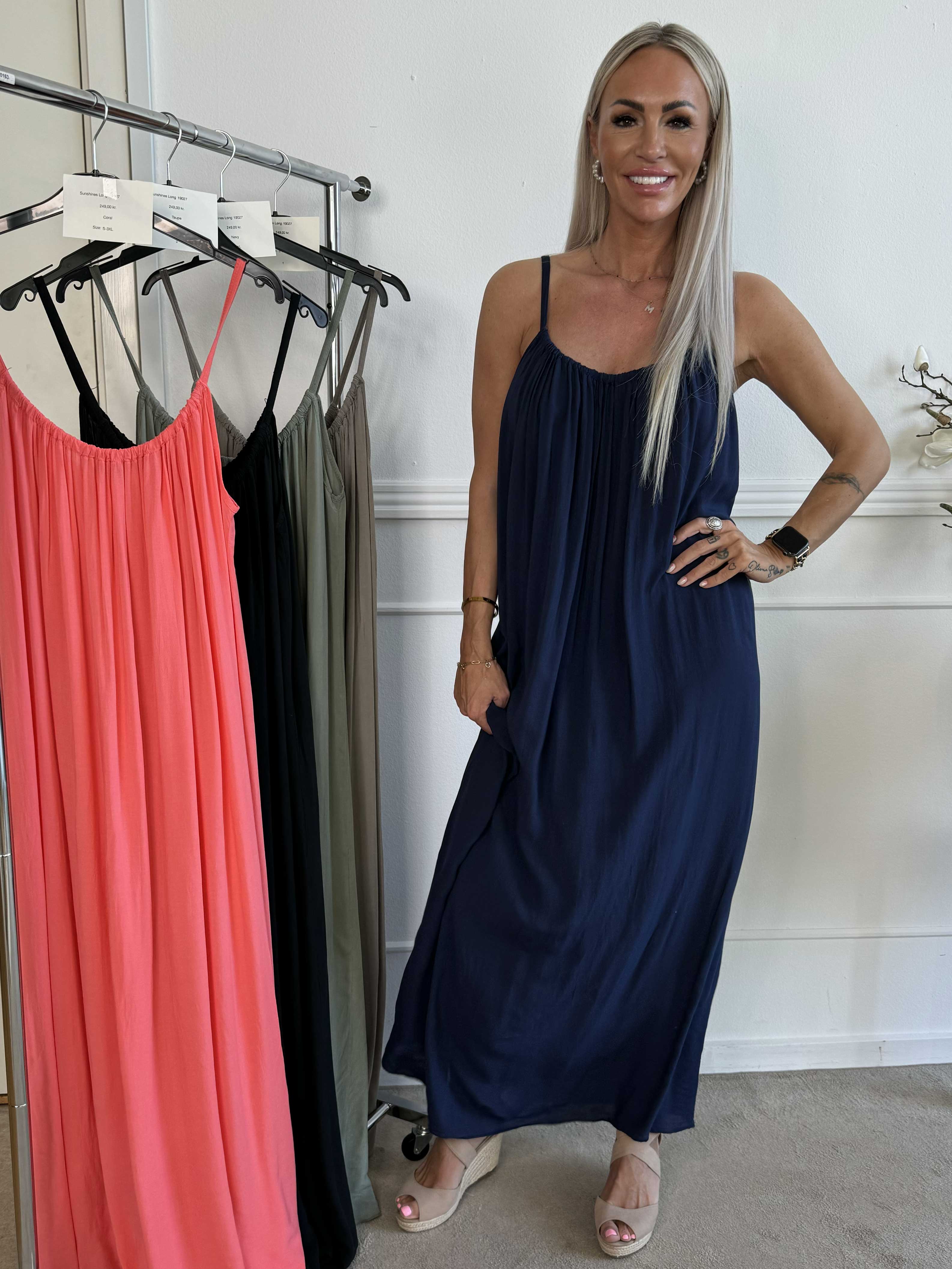 Sunshines Long - Lätt sommarklänning i viskos